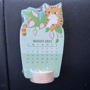 Molly & Rex 2023-2024 Cat 12 Month Stand Up Mini Desk Calendar